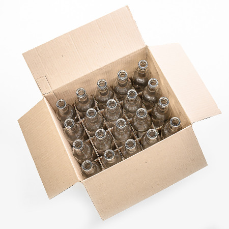 20 bottles of "Guala" 0.5 l without caps in a box в Биробиджане