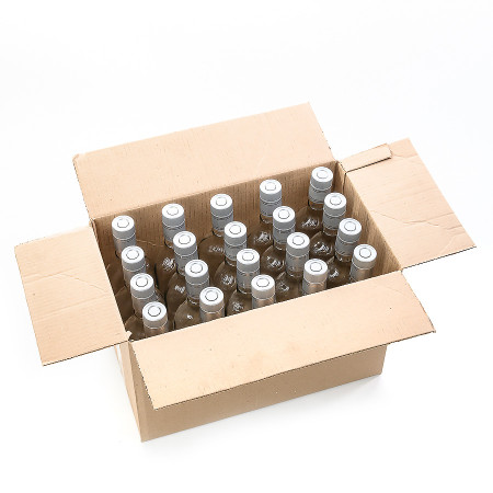 20 bottles "Flask" 0.5 l with guala corks in a box в Биробиджане